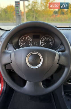 Внедорожник / Кроссовер Dacia Sandero StepWay 2011 в 