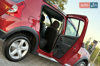 Внедорожник / Кроссовер Dacia Sandero StepWay 2011 в 