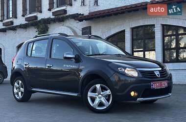 Внедорожник / Кроссовер Dacia Sandero StepWay 2010 в 