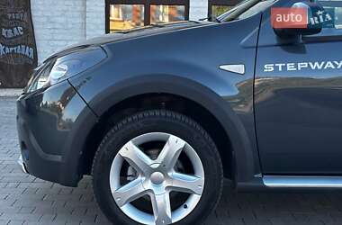 Внедорожник / Кроссовер Dacia Sandero StepWay 2010 в 
