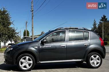 Внедорожник / Кроссовер Dacia Sandero StepWay 2010 в 