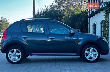 Внедорожник / Кроссовер Dacia Sandero StepWay 2010 в 