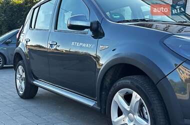 Внедорожник / Кроссовер Dacia Sandero StepWay 2010 в 