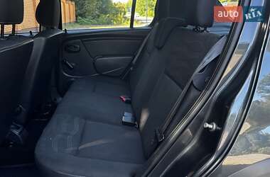 Внедорожник / Кроссовер Dacia Sandero StepWay 2010 в 