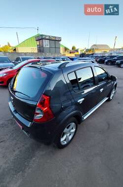 Внедорожник / Кроссовер Dacia Sandero StepWay 2009 в 
