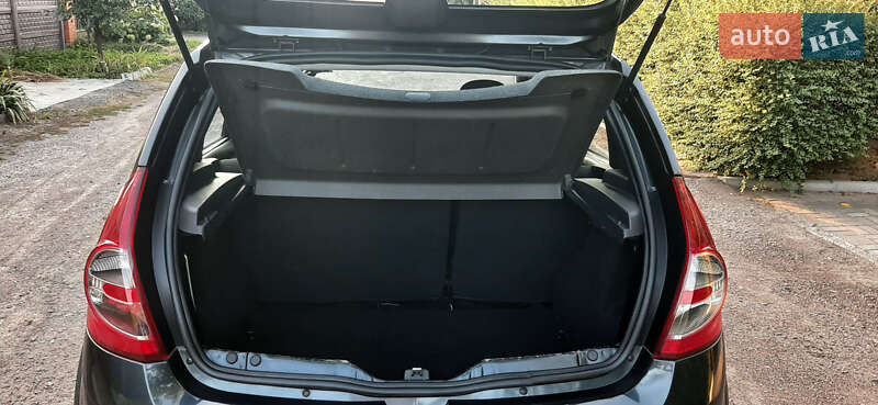 Внедорожник / Кроссовер Dacia Sandero StepWay 2012 в Чернигове