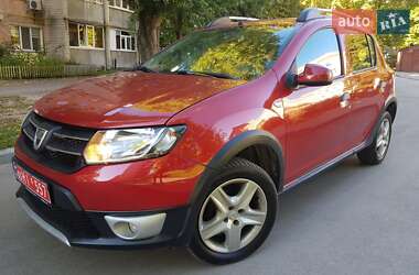 Внедорожник / Кроссовер Dacia Sandero StepWay 2014 в 