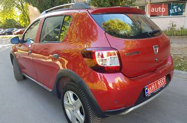 Внедорожник / Кроссовер Dacia Sandero StepWay 2014 в 
