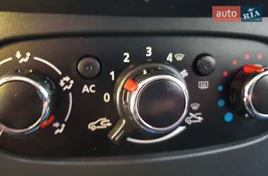 Внедорожник / Кроссовер Dacia Sandero StepWay 2014 в 