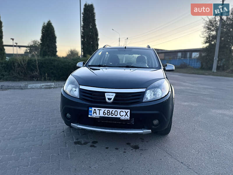 Внедорожник / Кроссовер Dacia Sandero StepWay 2011 в Сумах