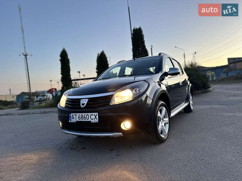 Внедорожник / Кроссовер Dacia Sandero StepWay 2011 в Сумах