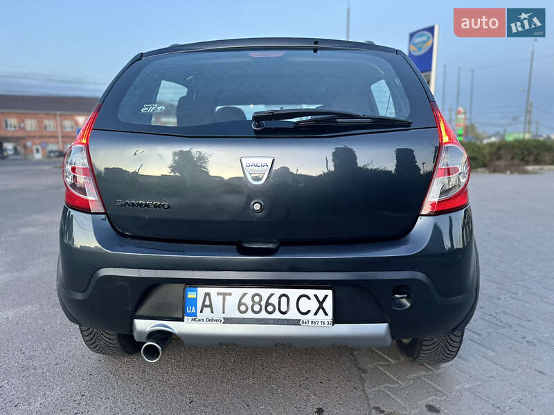 Внедорожник / Кроссовер Dacia Sandero StepWay 2011 в Сумах