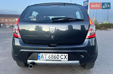 Внедорожник / Кроссовер Dacia Sandero StepWay 2011 в 