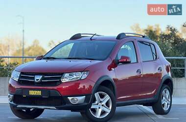 Внедорожник / Кроссовер Dacia Sandero StepWay 2014 в 