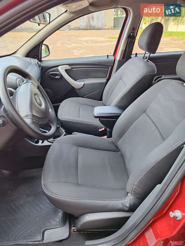 Внедорожник / Кроссовер Dacia Sandero StepWay 2011 в Глухове