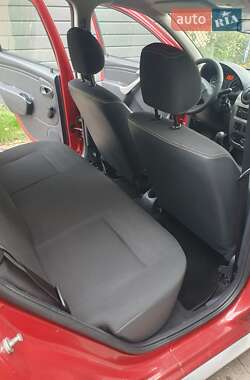 Внедорожник / Кроссовер Dacia Sandero StepWay 2011 в 