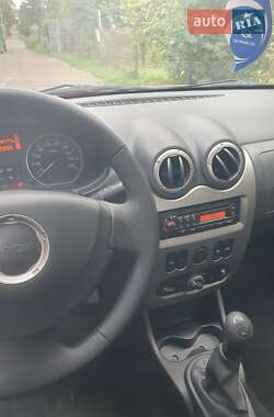 Внедорожник / Кроссовер Dacia Sandero StepWay 2011 в 