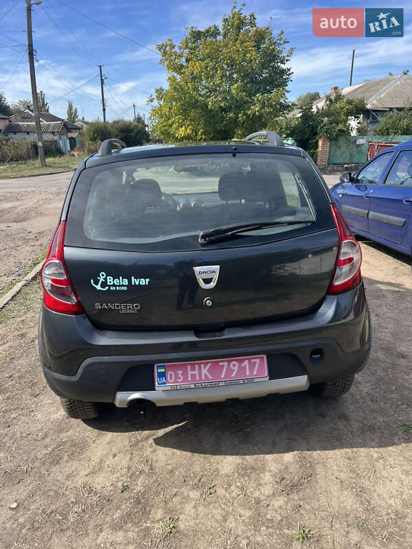 Внедорожник / Кроссовер Dacia Sandero StepWay 2010 в Марганце