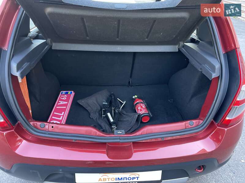 Внедорожник / Кроссовер Dacia Sandero StepWay 2011 в Сумах фото 35 Внедорожник / Кроссовер Dacia Sandero StepWay 2011 в Сумах