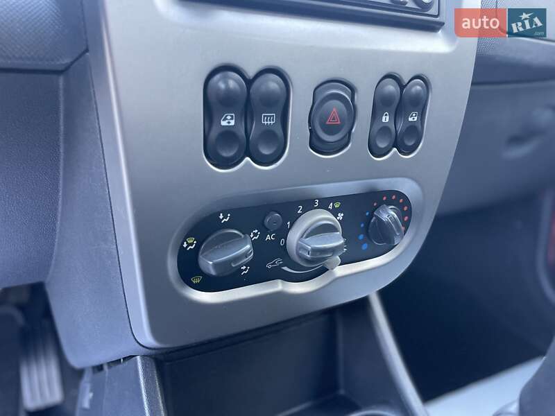 Внедорожник / Кроссовер Dacia Sandero StepWay 2011 в Сумах фото 61 Внедорожник / Кроссовер Dacia Sandero StepWay 2011 в Сумах