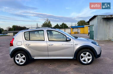 Внедорожник / Кроссовер Dacia Sandero StepWay 2011 в 