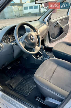 Внедорожник / Кроссовер Dacia Sandero StepWay 2011 в 