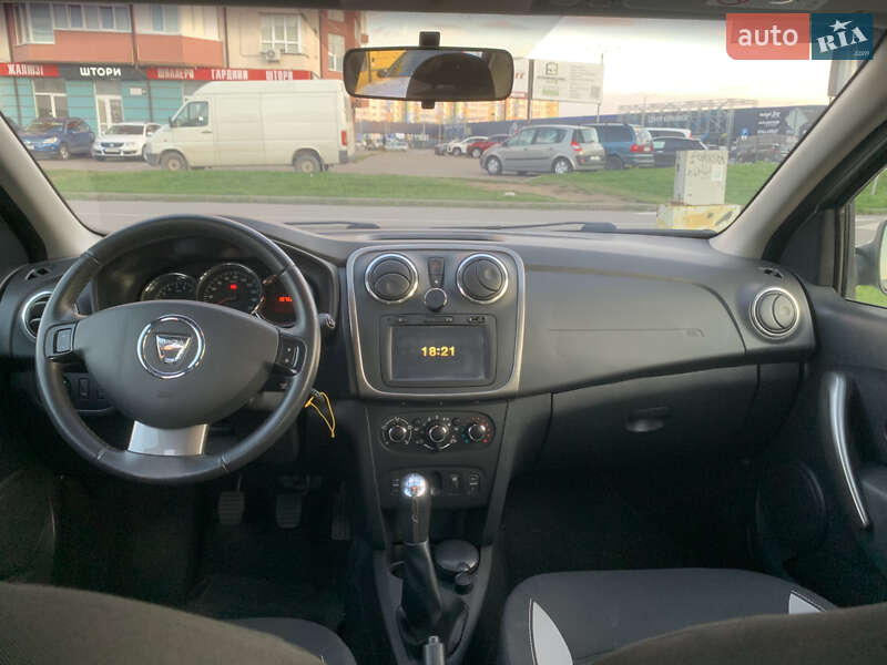 Внедорожник / Кроссовер Dacia Sandero StepWay 2014 в Ивано-Франковске