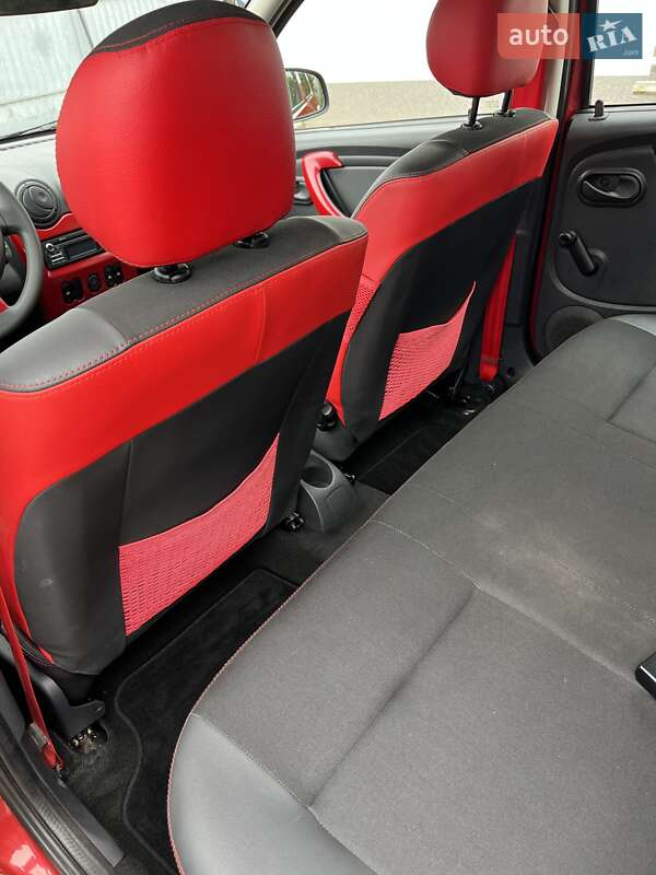 Внедорожник / Кроссовер Dacia Sandero StepWay 2012 в Виннице