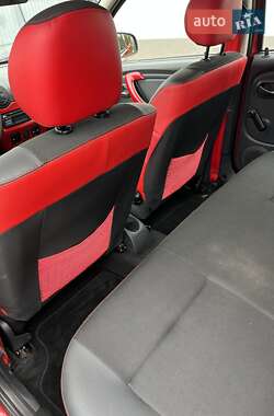Внедорожник / Кроссовер Dacia Sandero StepWay 2012 в 