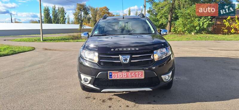 Позашляховик / Кросовер Dacia Sandero StepWay 2013 в Новоархангельську