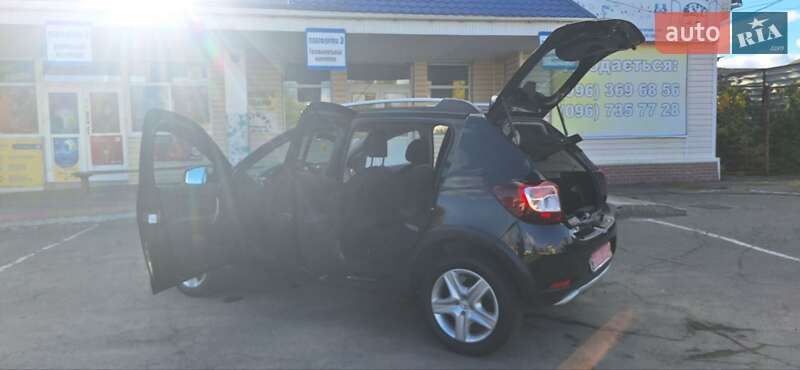 Позашляховик / Кросовер Dacia Sandero StepWay 2013 в Новоархангельську