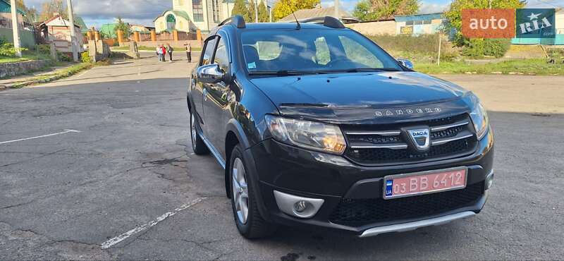 Позашляховик / Кросовер Dacia Sandero StepWay 2013 в Новоархангельську