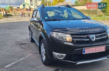 Внедорожник / Кроссовер Dacia Sandero StepWay 2013 в 