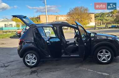 Внедорожник / Кроссовер Dacia Sandero StepWay 2013 в 