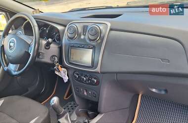 Внедорожник / Кроссовер Dacia Sandero StepWay 2013 в 