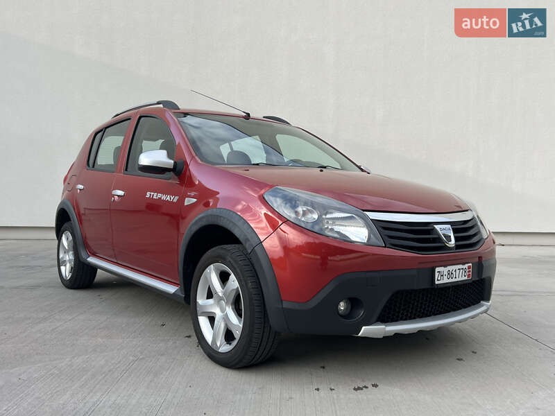 Внедорожник / Кроссовер Dacia Sandero StepWay 2012 в Луцке
