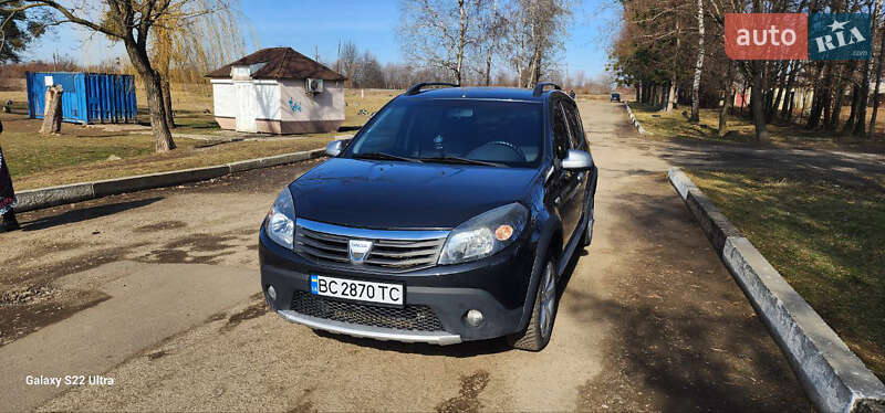 Dacia Sandero StepWay 2011 Dacia Sandero StepWay 2011