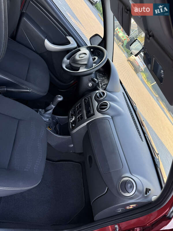 Позашляховик / Кросовер Dacia Sandero StepWay 2009 в Володимирі фото 69 Позашляховик / Кросовер Dacia Sandero StepWay 2009 в Володимирі