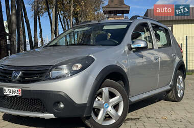 Позашляховик / Кросовер Dacia Sandero StepWay 2012 в Стрию