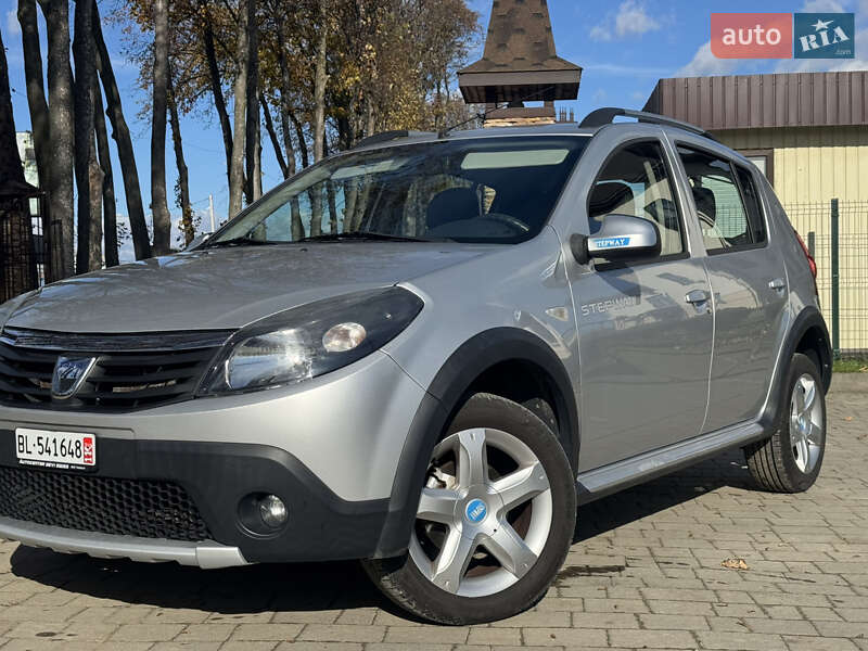 Dacia Sandero StepWay 2012 Dacia Sandero StepWay 2012