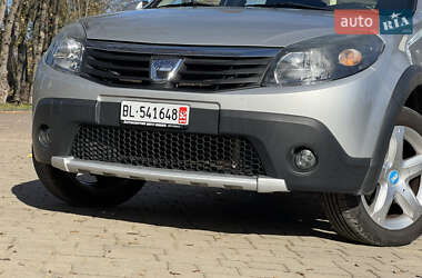 Внедорожник / Кроссовер Dacia Sandero StepWay 2012 в 