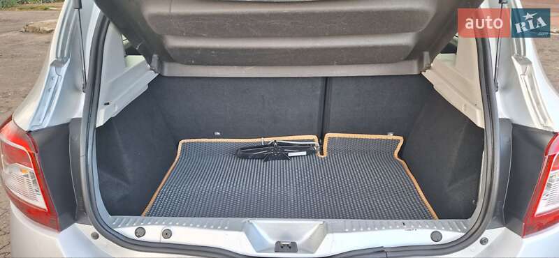 Внедорожник / Кроссовер Dacia Sandero StepWay 2013 в Новоархангельске фото 20 Внедорожник / Кроссовер Dacia Sandero StepWay 2013 в Новоархангельске