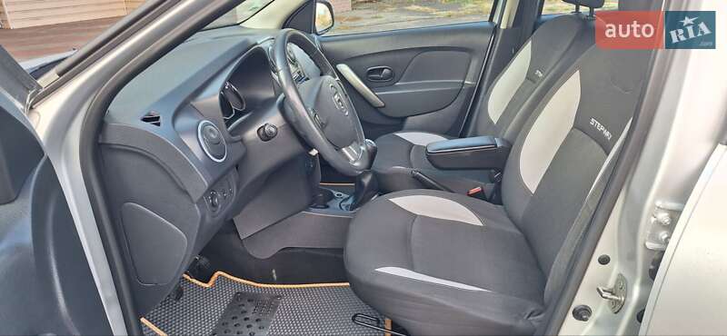 Внедорожник / Кроссовер Dacia Sandero StepWay 2013 в Новоархангельске фото 49 Внедорожник / Кроссовер Dacia Sandero StepWay 2013 в Новоархангельске