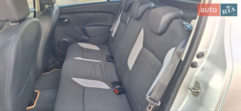 Внедорожник / Кроссовер Dacia Sandero StepWay 2013 в Новоархангельске фото 59 Внедорожник / Кроссовер Dacia Sandero StepWay 2013 в Новоархангельске