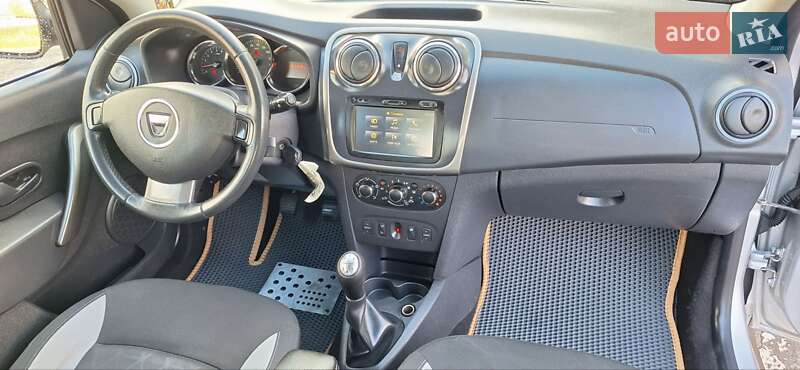 Внедорожник / Кроссовер Dacia Sandero StepWay 2013 в Новоархангельске фото 74 Внедорожник / Кроссовер Dacia Sandero StepWay 2013 в Новоархангельске