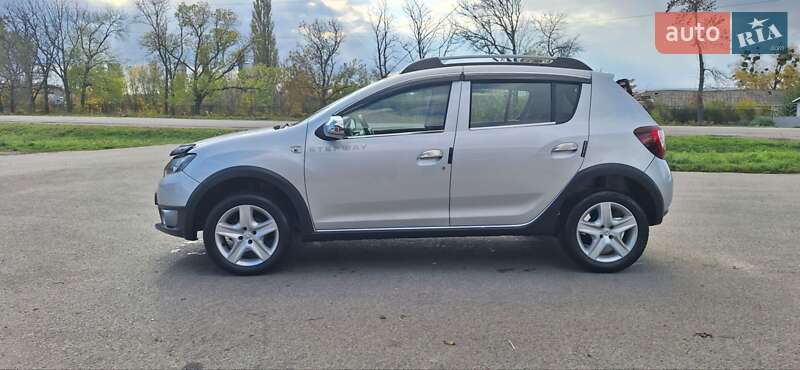 Внедорожник / Кроссовер Dacia Sandero StepWay 2013 в Новоархангельске фото 104 Внедорожник / Кроссовер Dacia Sandero StepWay 2013 в Новоархангельске