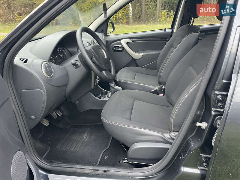 Позашляховик / Кросовер Dacia Sandero StepWay 2009 в Дубні фото 10 Позашляховик / Кросовер Dacia Sandero StepWay 2009 в Дубні