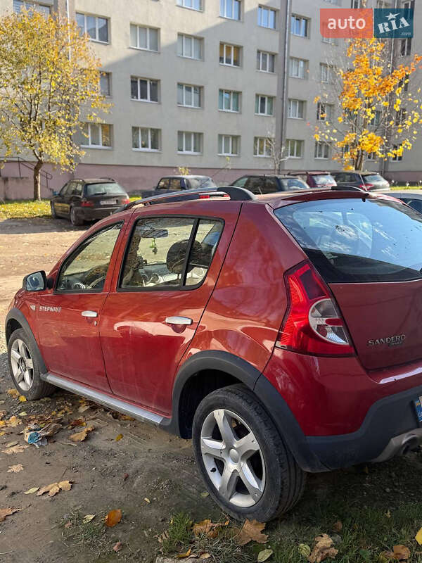 Позашляховик / Кросовер Dacia Sandero StepWay 2010 в Львові