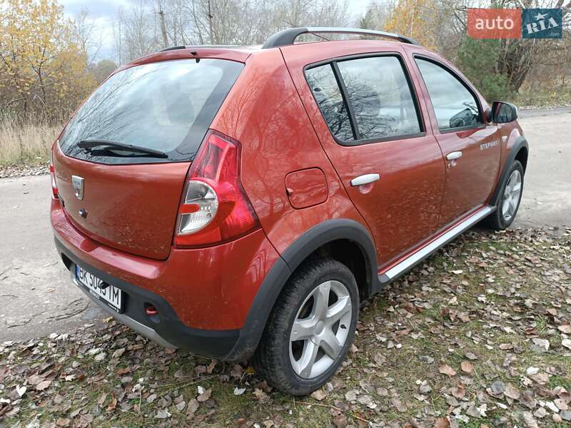 Внедорожник / Кроссовер Dacia Sandero StepWay 2010 в Ровно