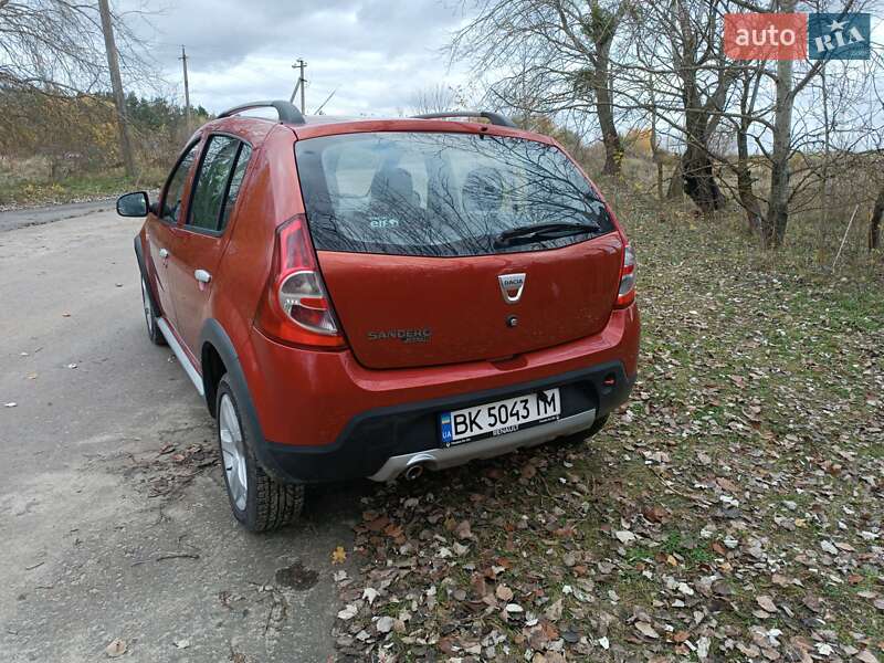 Внедорожник / Кроссовер Dacia Sandero StepWay 2010 в Ровно
